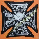 Patch, écusson croix de malte, tête de mort